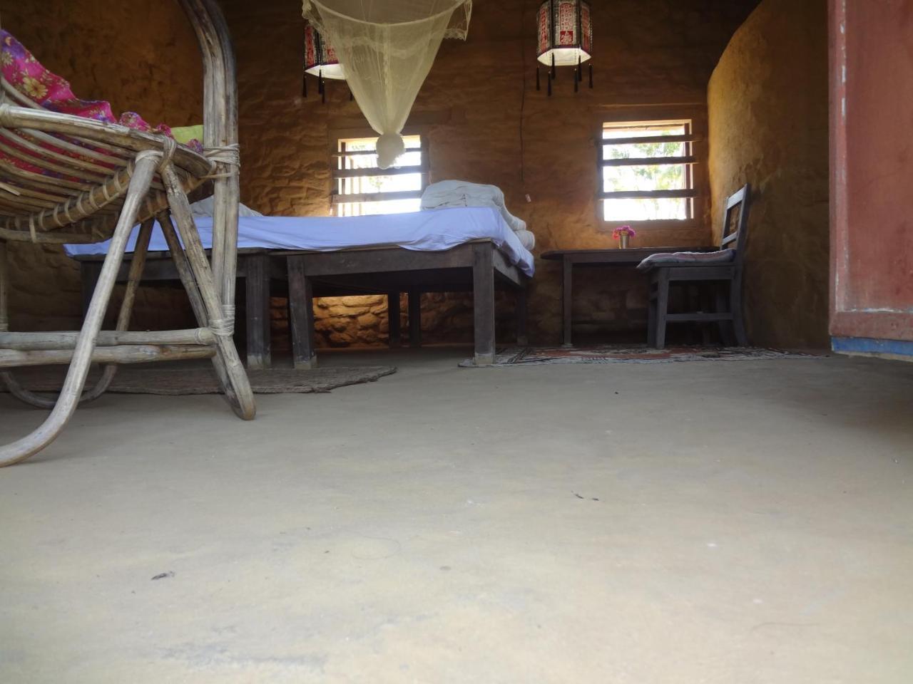 Shanta Ghar A Rustic Guesthouse チトワン エクステリア 写真