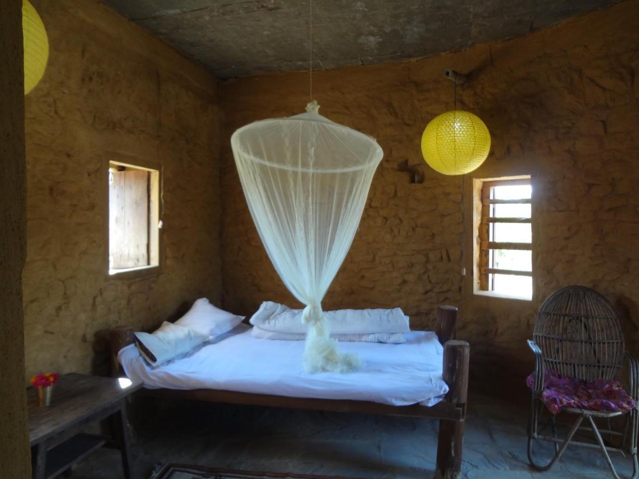 Shanta Ghar A Rustic Guesthouse チトワン エクステリア 写真
