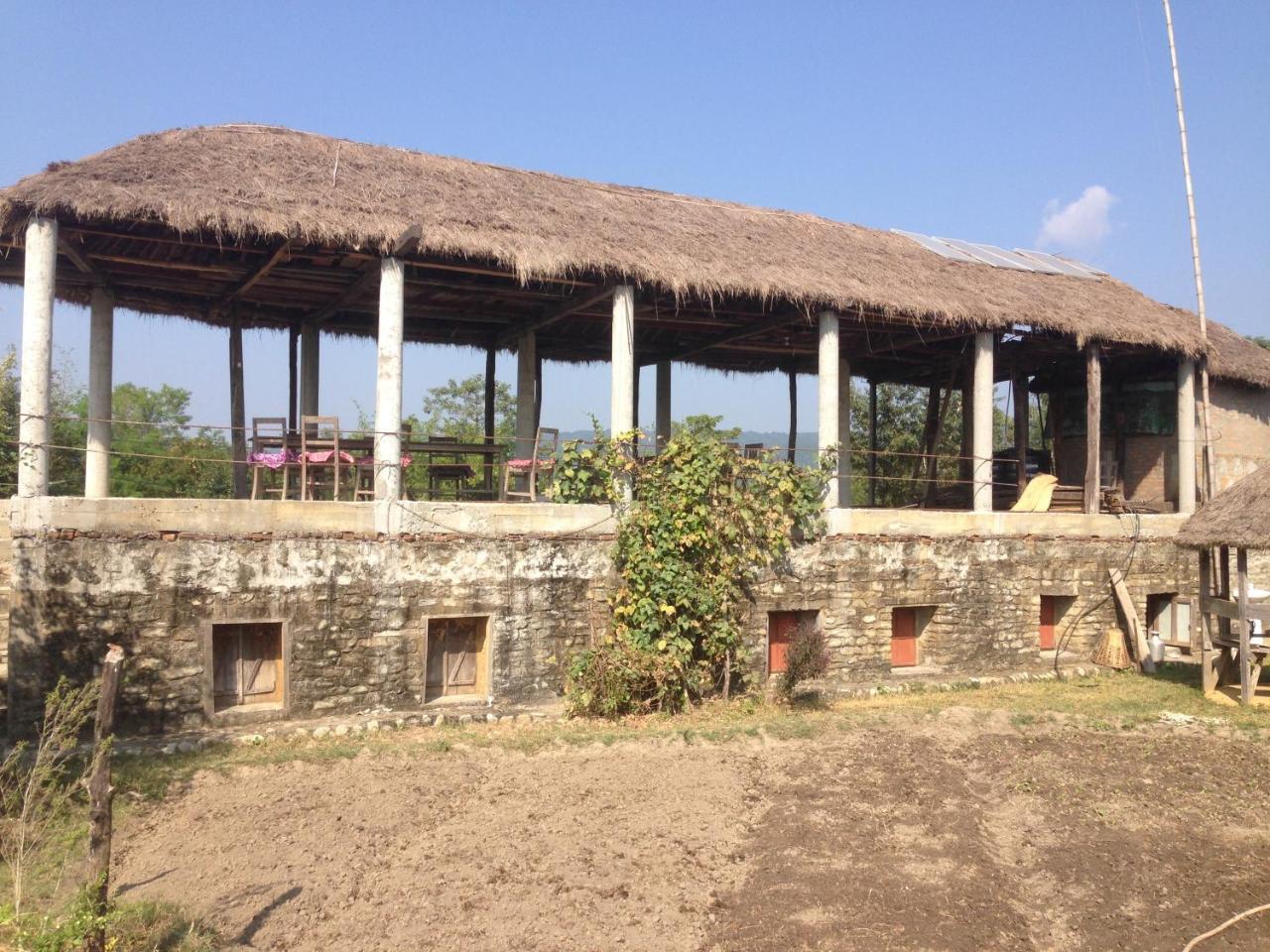 Shanta Ghar A Rustic Guesthouse チトワン エクステリア 写真