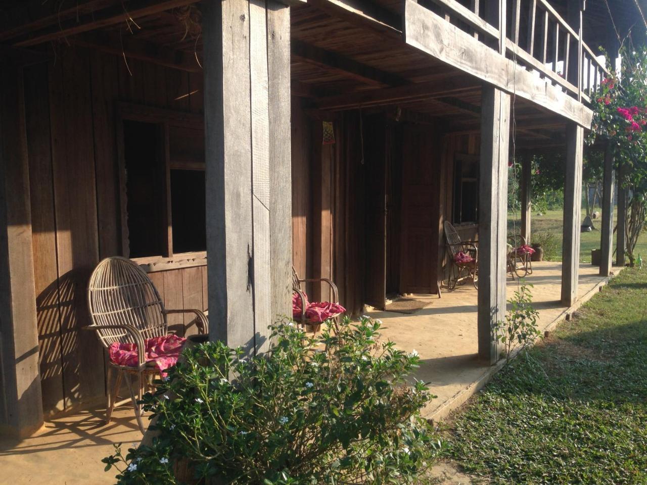 Shanta Ghar A Rustic Guesthouse チトワン エクステリア 写真